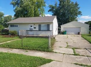 833 Flintridge Dr, Fairborn, OH 45324