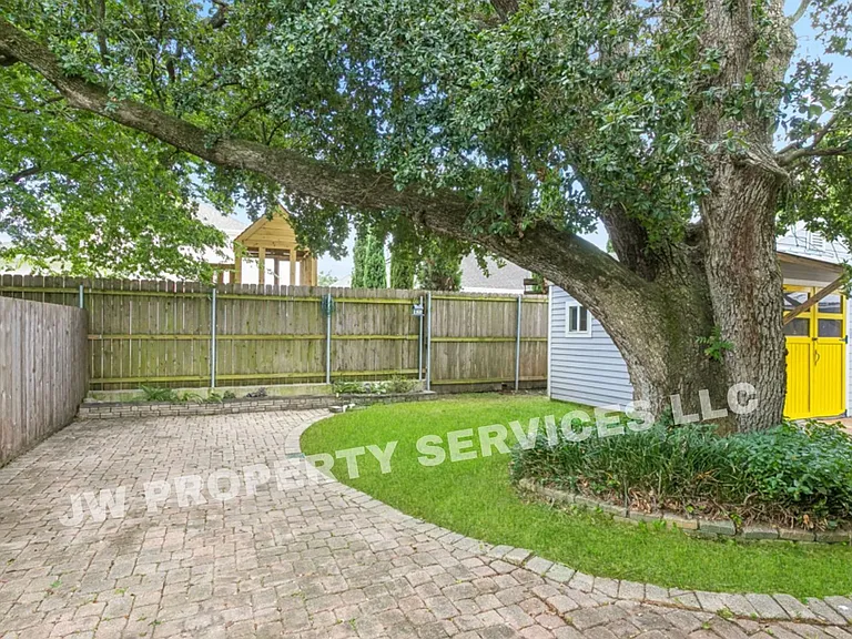 3412 White St — Photo 11