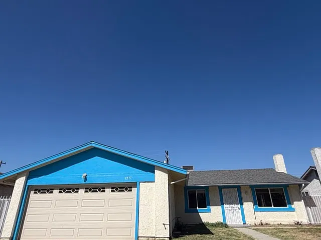 1217 S Vanhorn Ave
