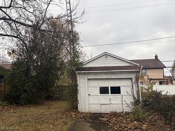 3rd image of 3604 Pennington Rd