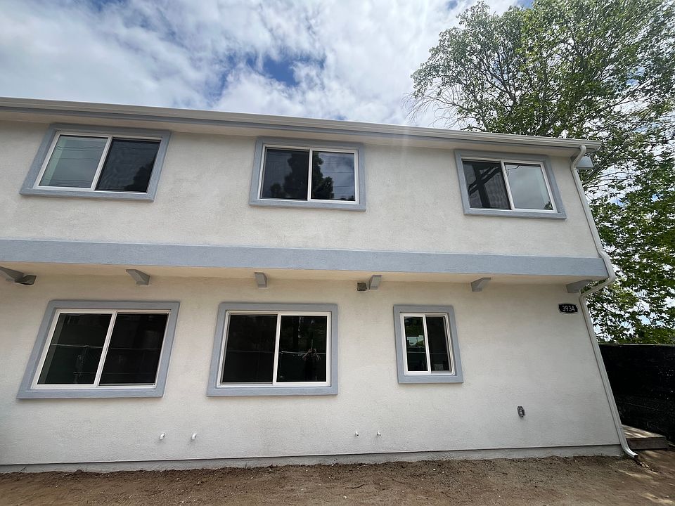 1st image of 3932 Clairemont Dr