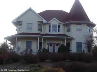 214 S Willow Rd, Pittston, PA 18640