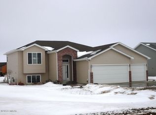 210 12th St SE, Glyndon, MN 56547