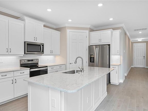 4th image of 260 Tamarindo LN