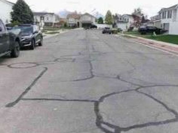 Exterior Neighborhood (street photo)