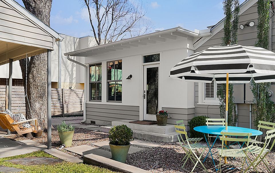 2nd image of 2408 Sharon Ln