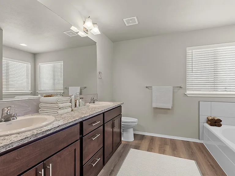 Welcome to the Residences at Broadway, where elegance meets convenience in the heart of Spokane Valley.