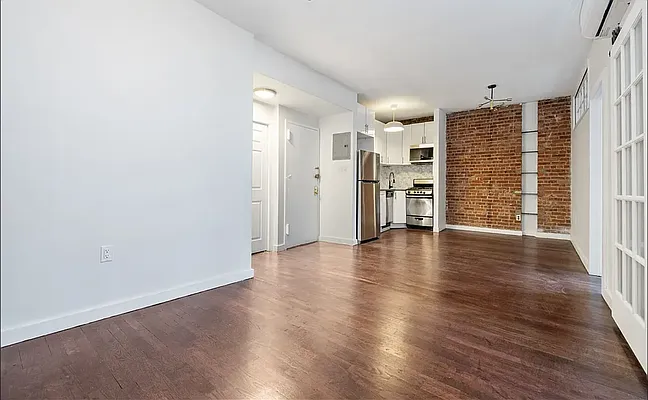 Rented by REAL New York | media 14