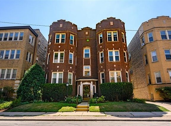 2nd image of 929 Ontario St APT 1W