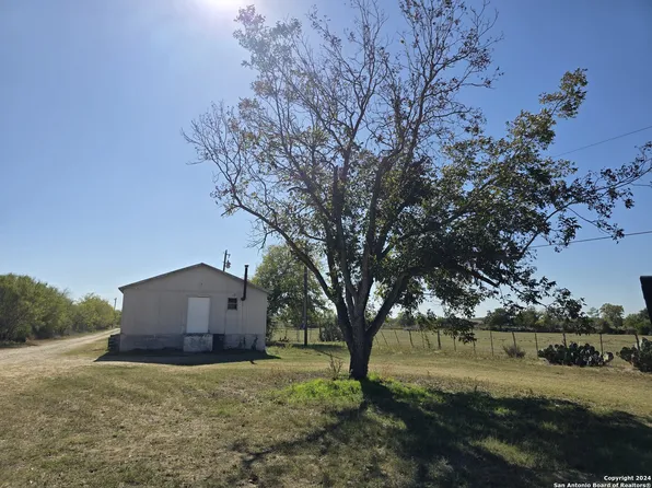 0 County Road 664 LOT 34, Devine, TX 78016