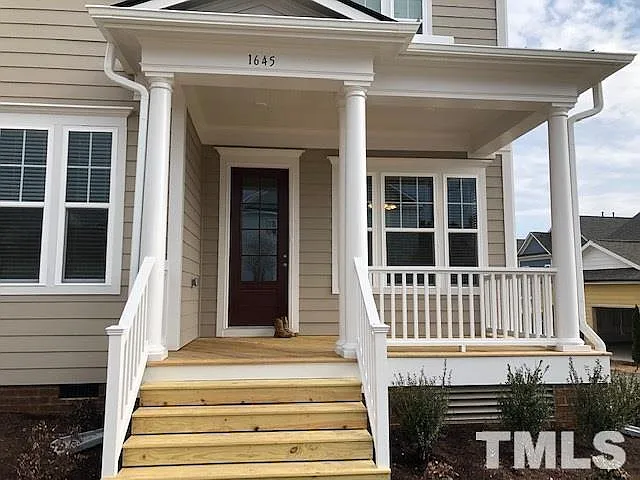 1645 Upper Park Rd — Photo 2