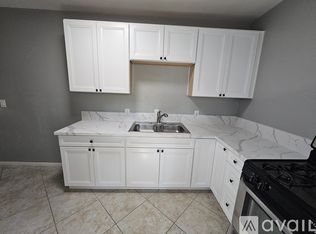 426 Phillips Way #C, Vista, CA 92083