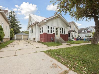 119 S Clay St, Green Bay, WI, 54301