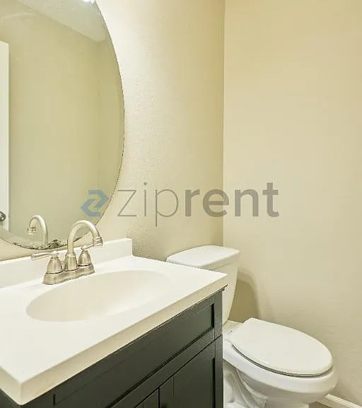 43 SW 206th Ave — Photo 8