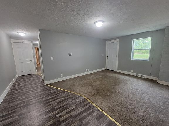 4th image of 365 Wunderlich Ave #1