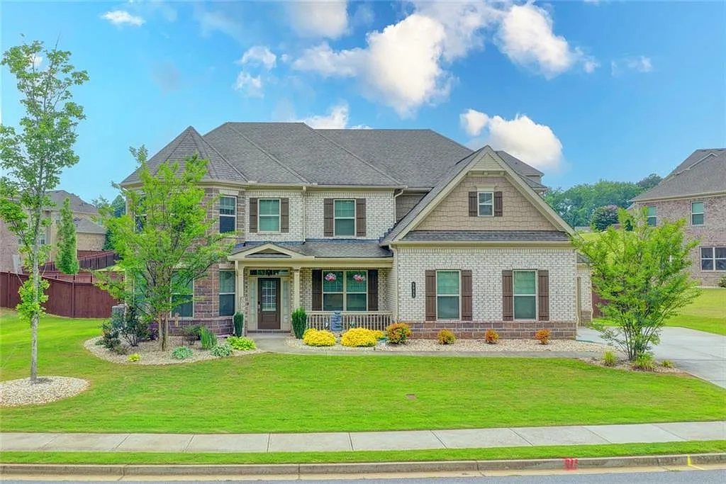 5 bed, 4.0 bath, 3657 sqft, $3,750 — Photo 1