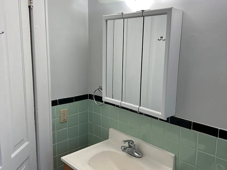 121 Prospect Ave SE #4 — Photo 4