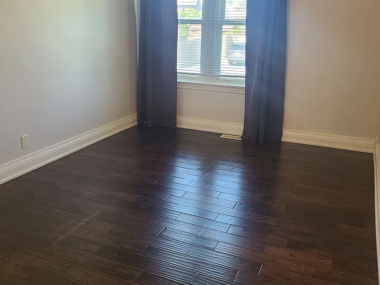 43 Playfair Ave — Photo 10