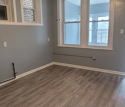 4th image of 3034 S Central Park Ave #1