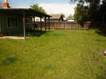 3rd image of 147 Glenn Dr
