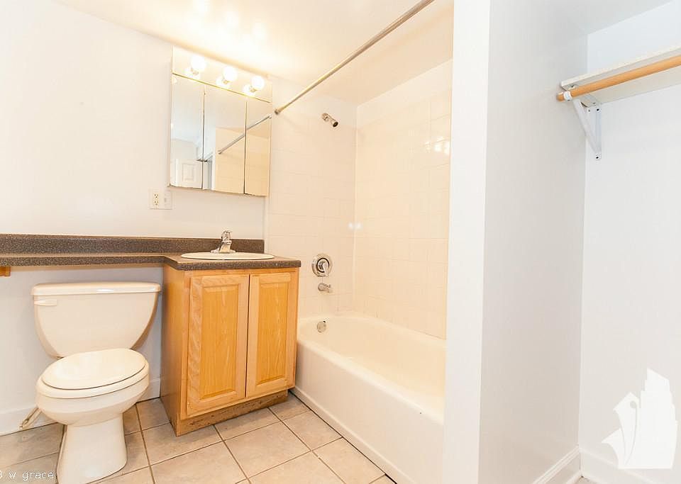 1st image of 1460 W Grace St #1812