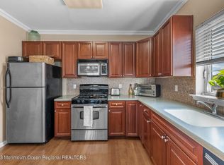 276 Beachway Ave APT 1, Keansburg, NJ 07734