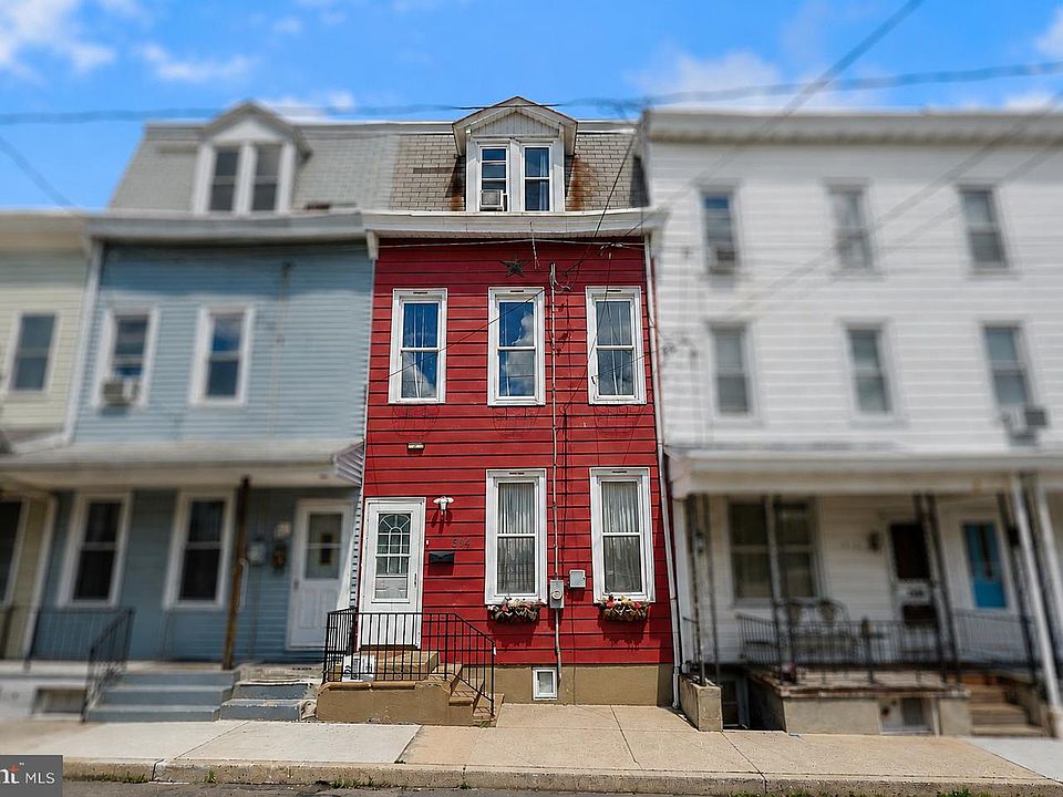 1st image of 514 W Race St