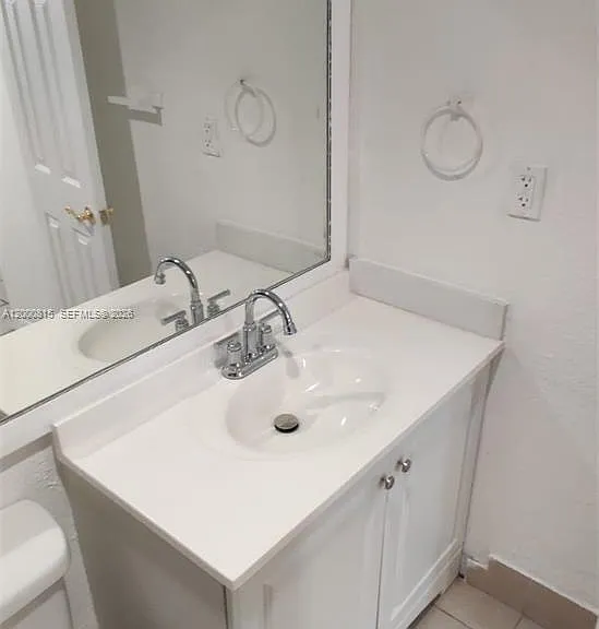 4550 NW 9th St #706E — Photo 10