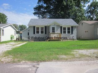 1421 E Lindberg St, Springfield, MO 65804