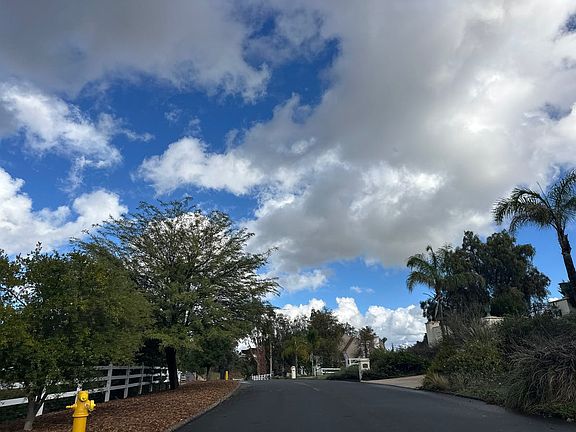 4th image of 43596 Manzano Dr