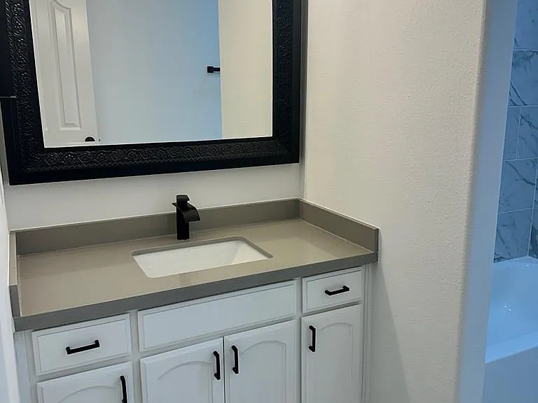 2522 Country Dr N — Photo 19
