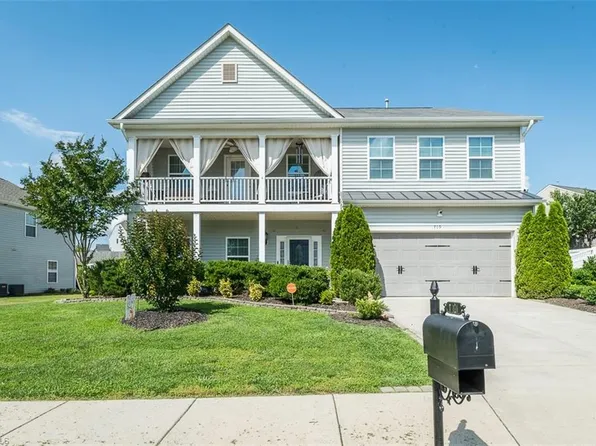 719 Traveller Dr, Whitsett, NC 27377