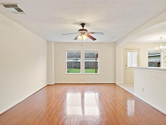 2nd image of 7135 Aurora Falls Ln