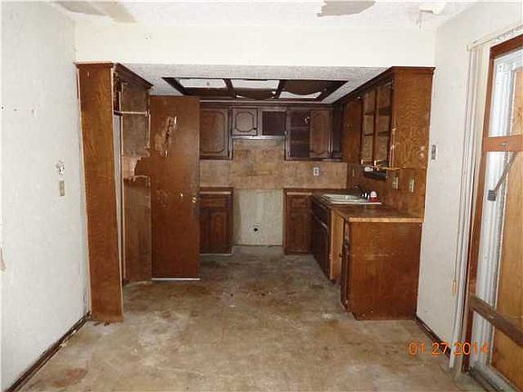 2nd image of 2724 Paxton Pl