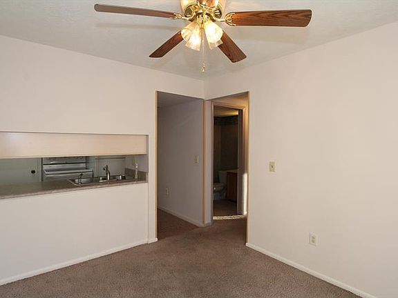 5th image of 2862 Foxwood Ct