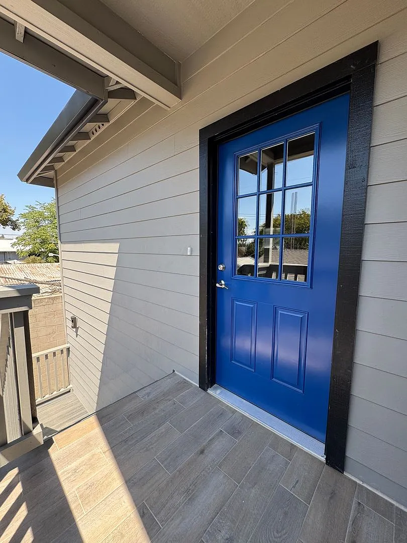 Newly Constructed 2 Bed/2 Bath Upstairs w/ 2 Car Garage — Photo 1