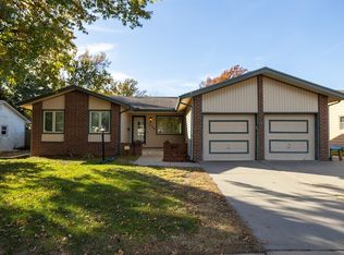 1229 N Dunsworth Ave, Wichita, KS 67212