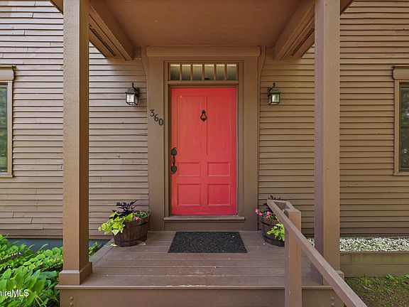 3rd image of 360 Housatonic St