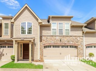 1005 Stuarts Landing Dr, Cramerton, NC 28032