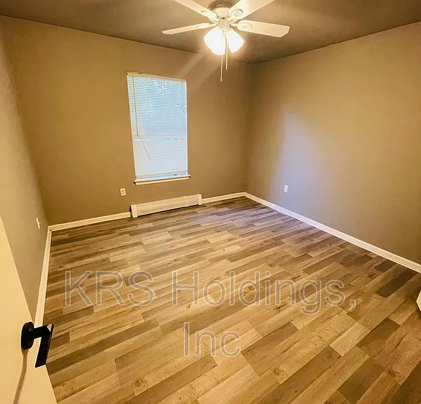 318 E Little Creek Rd #B — Photo 7
