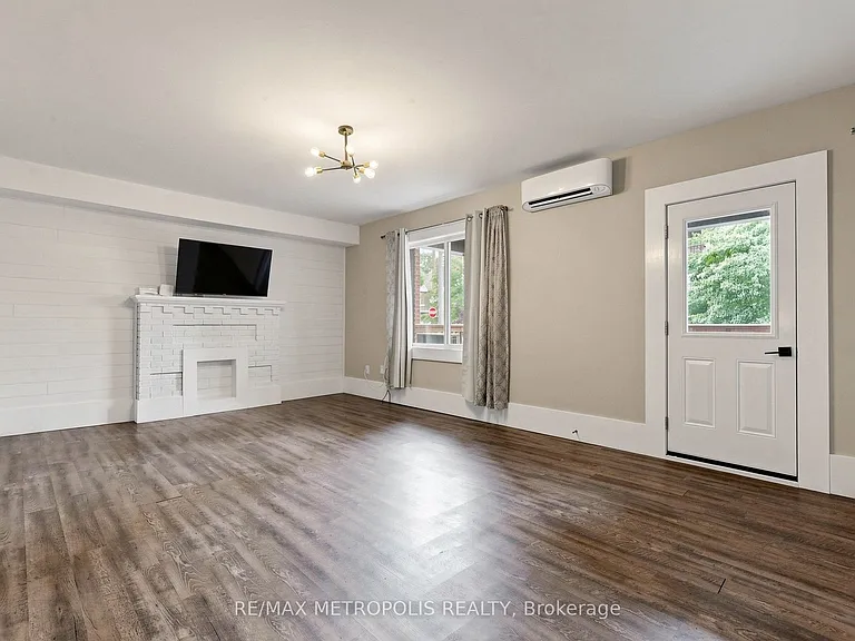 41 Albert St #2 — Photo 6