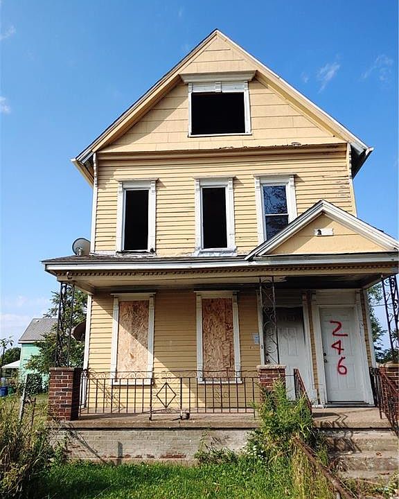 1st image of 246 Busti Ave