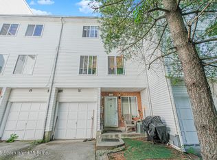 171 Aspen Knolls Way, Staten Island, NY 10312