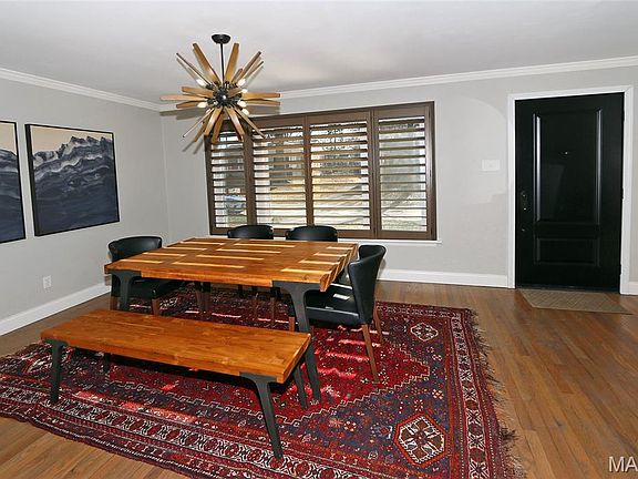 3rd image of 9845 Boulder Ct