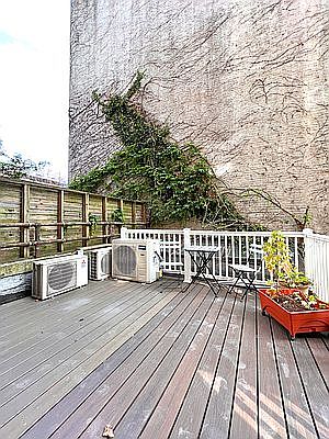 2nd image of 402 W 22nd St #2