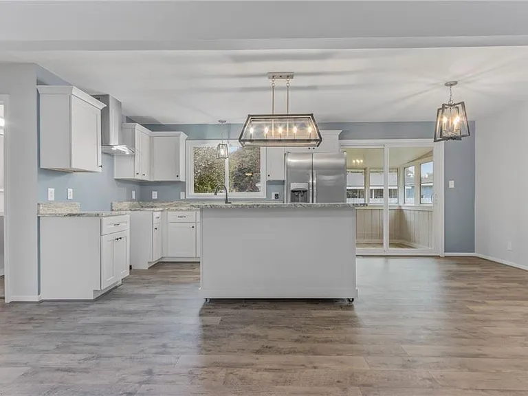 625 Kenneth Rd — Photo 10