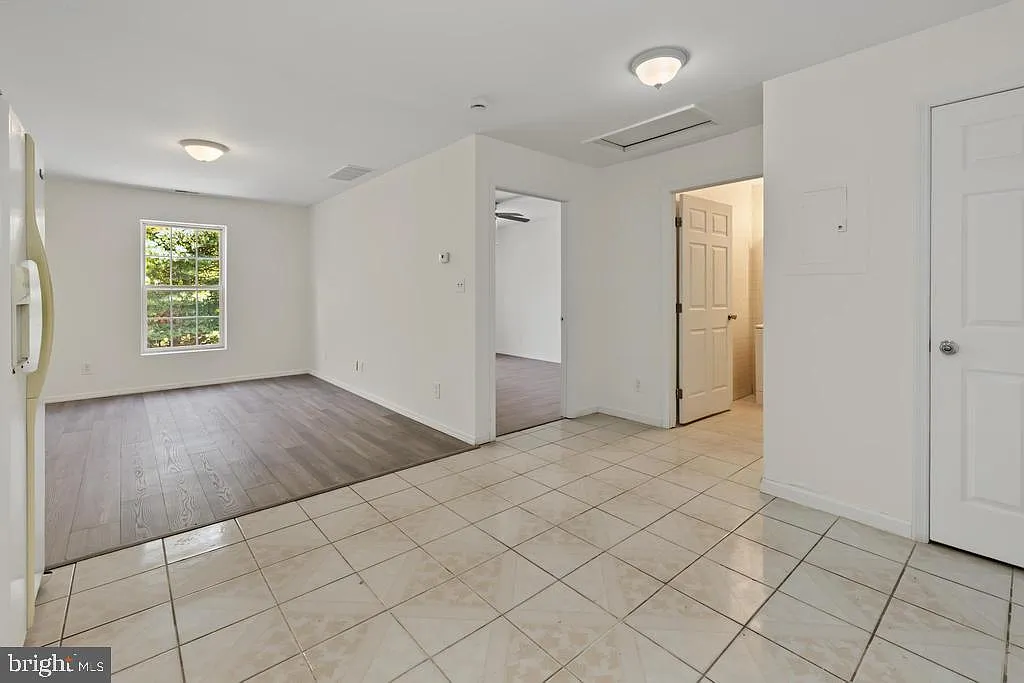 1 bed, 1.0 bath, 1200 sqft, $1,400 — Photo 4