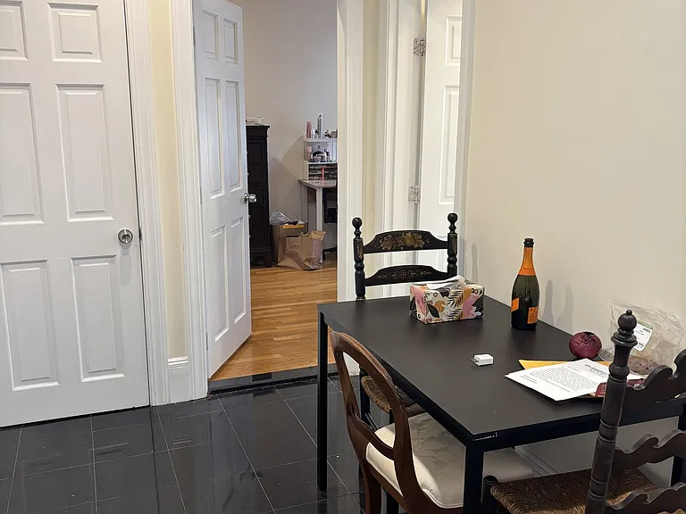 13 Haviland St #1W — Photo 2