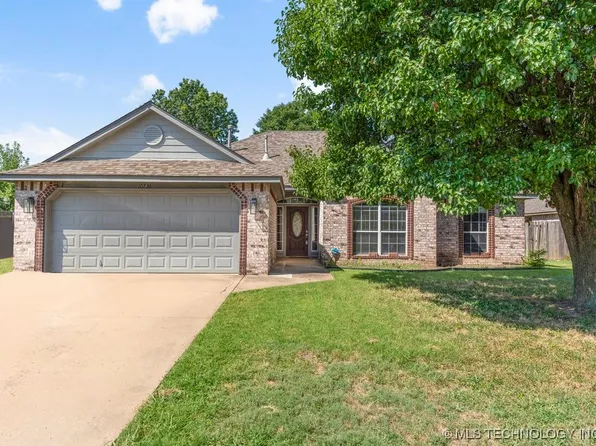 10736 E 120th St N, Collinsville, OK 74021