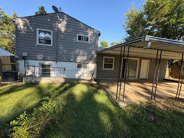 4131 Klepinger Rd — Photo 2